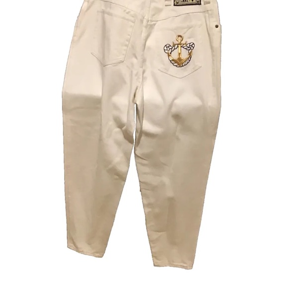 Women’s Escada Jeans - Picture 2 of 3